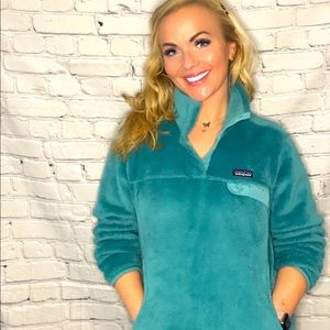 Women’s NWOT soft beautiful blue Patagonia fleece